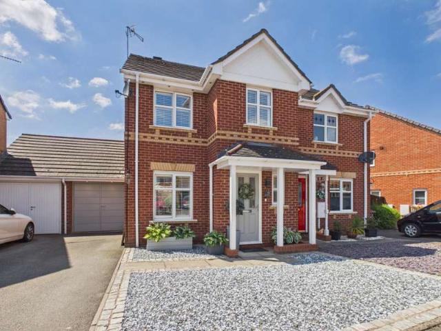 3 Bedroom Semi Detached House