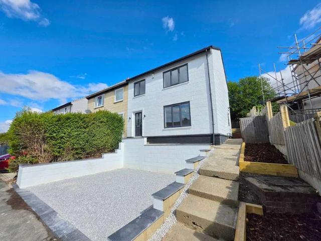 3 Bedroom Semi Detached House