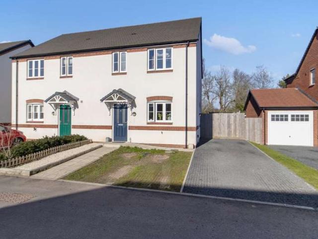 3 Bedroom Semi Detached House