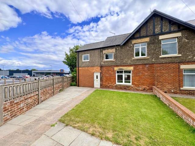 3 Bedroom Semi Detached House