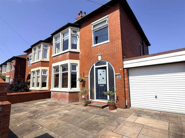 3 Bedroom Semi Detached House