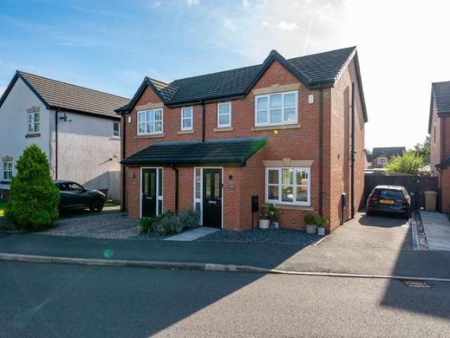3 Bedroom Semi Detached House