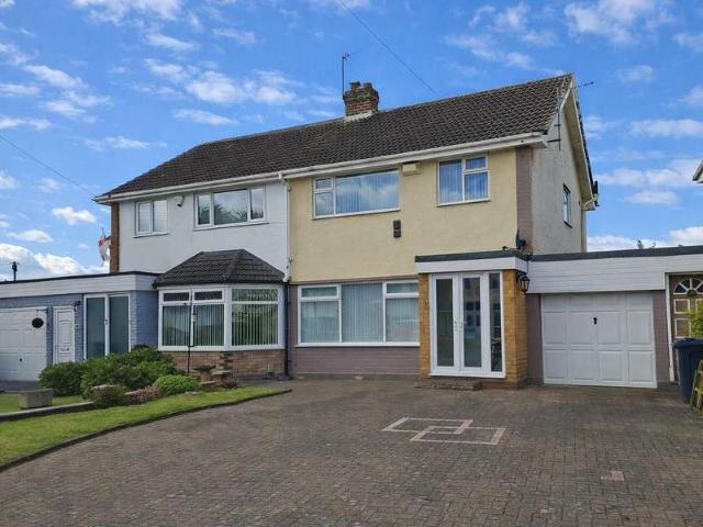 3 Bedroom Semi Detached House