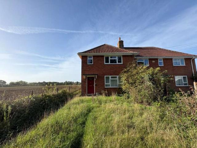 3 Bedroom Semi Detached House
