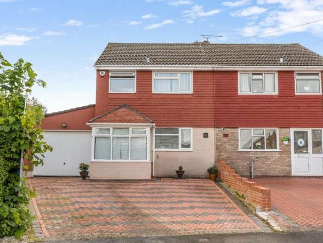 3 Bedroom Semi Detached House