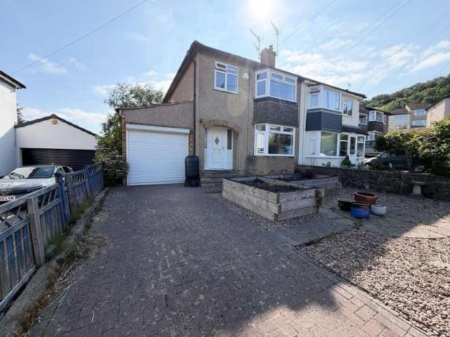 3 Bedroom Semi Detached House