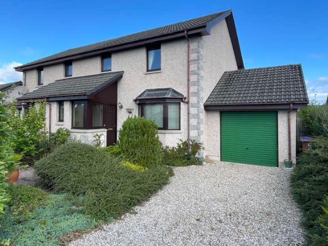3 Bedroom Semi Detached House
