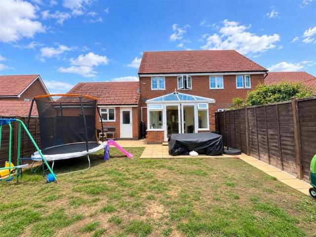 3 Bedroom Semi Detached House