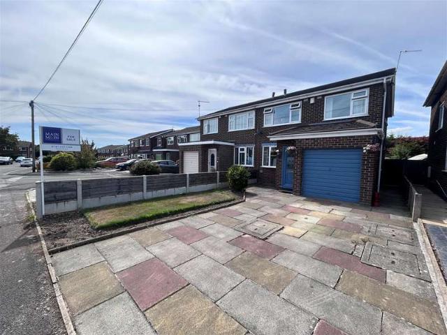 3 Bedroom Semi Detached House