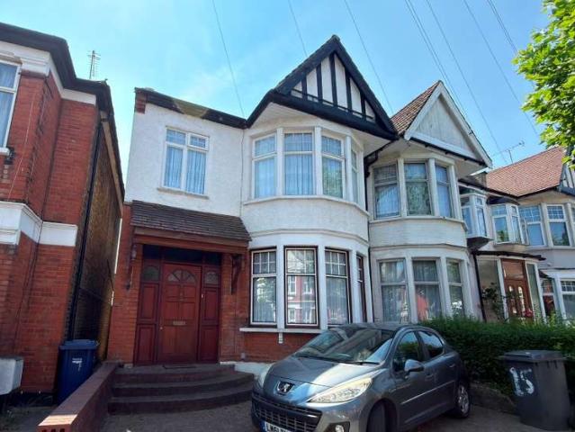 3 Bedroom Semi Detached House