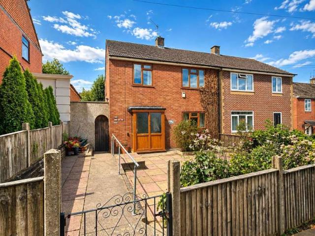 3 Bedroom Semi Detached House