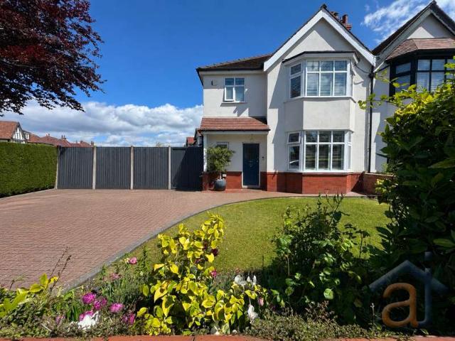 3 Bedroom Semi Detached House
