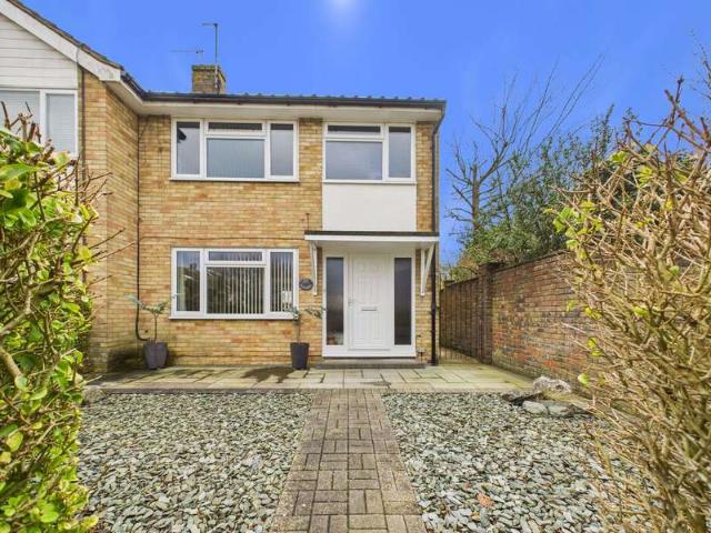 3 Bedroom Semi Detached House