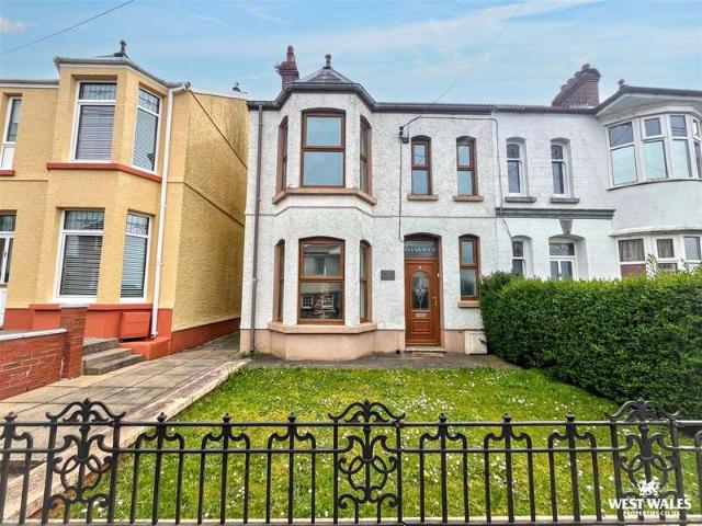 3 Bedroom Semi Detached House