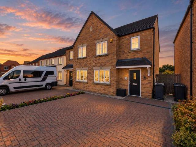 3 Bedroom Semi Detached House