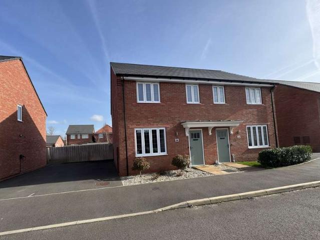 1 Bedroom Maisonette Flat