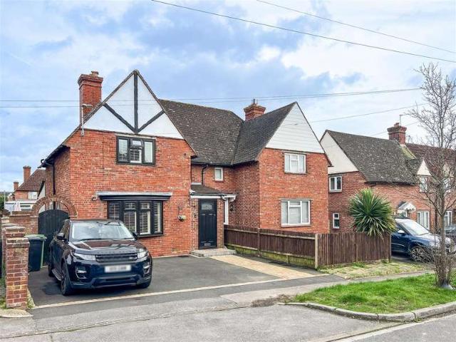 3 Bedroom Semi Detached House