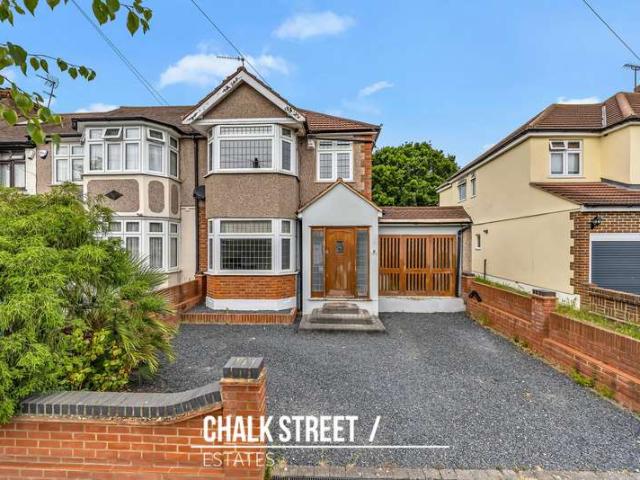 3 Bedroom Semi Detached House