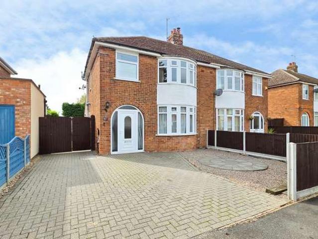 3 Bedroom Semi Detached House