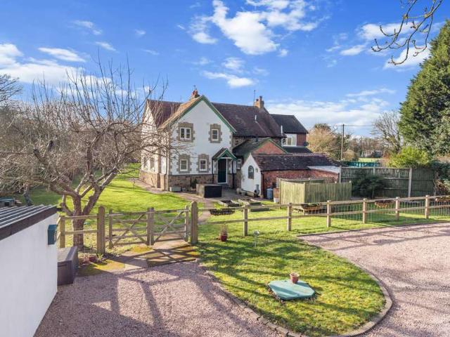 3 Bedroom Semi Detached House