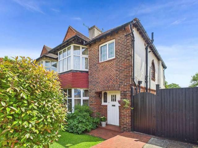 3 Bedroom Semi Detached House