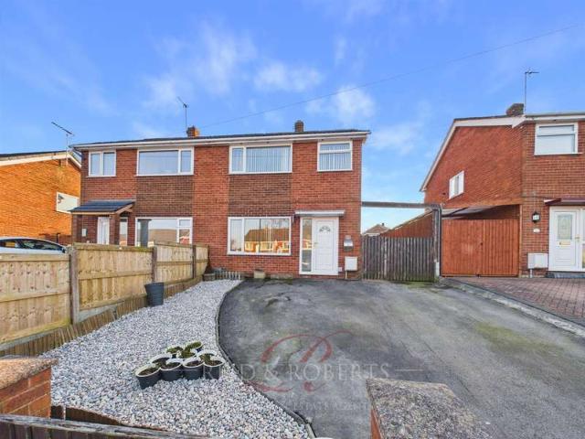 3 Bedroom Semi Detached House