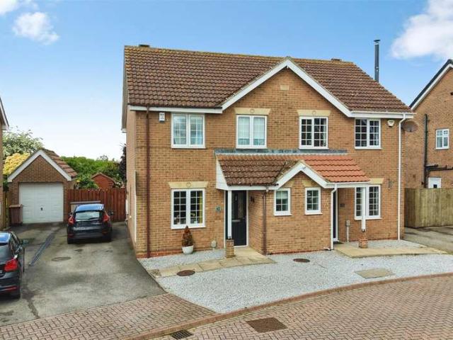 3 Bedroom Semi Detached House