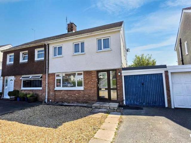 3 Bedroom Semi Detached House