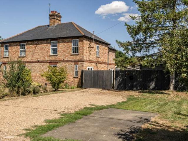 3 Bedroom Semi Detached House