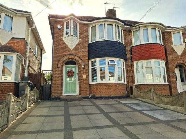 3 Bedroom Semi Detached House