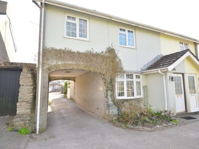 3 Bedroom Semi Detached House