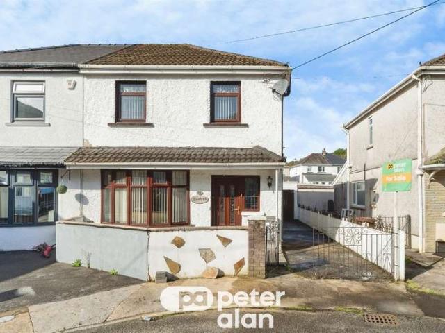 3 Bedroom Semi Detached House