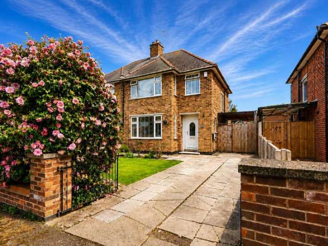 3 Bedroom Semi Detached House