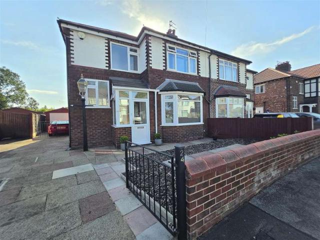 3 Bedroom Semi Detached House