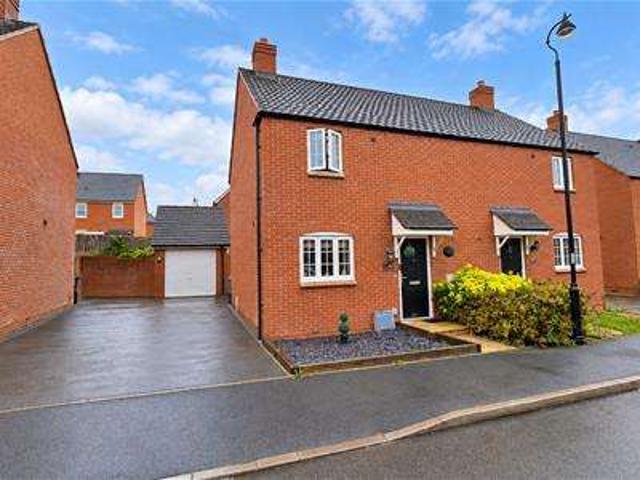 3 Bedroom Semi Detached House