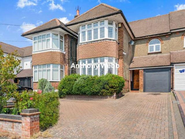 3 Bedroom Semi Detached House