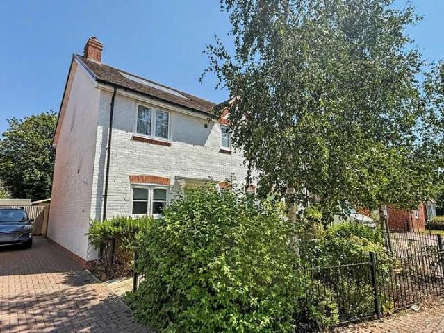 3 Bedroom Semi Detached House