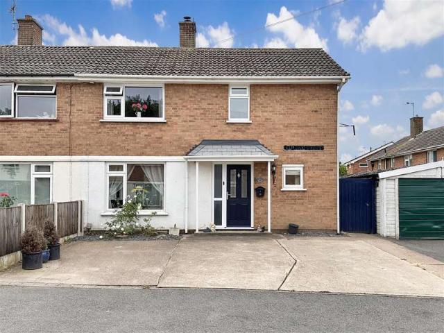 3 Bedroom Semi Detached House