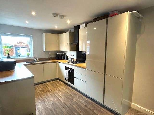 3 Bedroom Semi Detached House