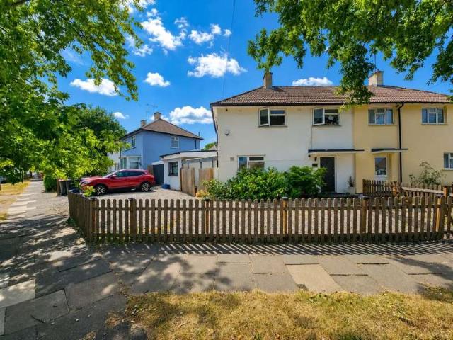 3 Bedroom Semi Detached House