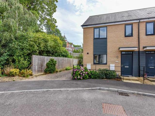 3 Bedroom Semi Detached House