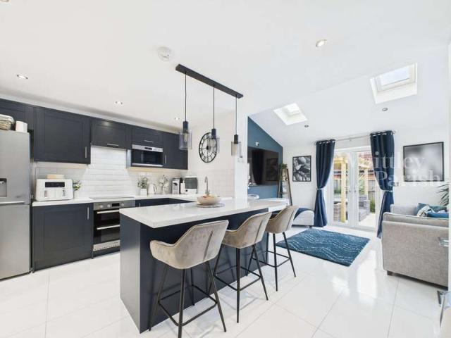 3 Bedroom Semi Detached House