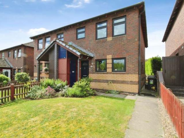 3 Bedroom Semi Detached House