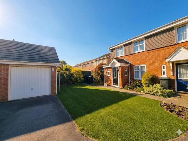 3 Bedroom Semi Detached House