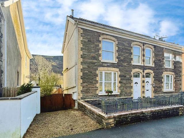 3 Bedroom Semi Detached House