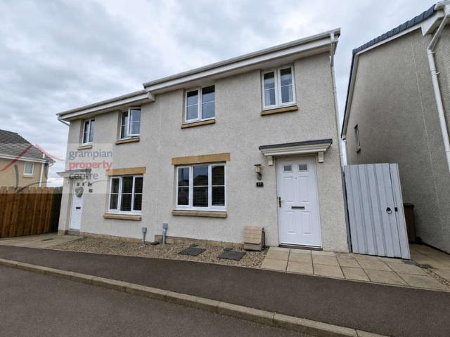 3 Bedroom Semi Detached House