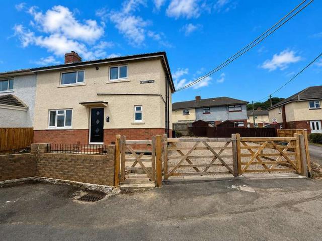 3 Bedroom Semi Detached House