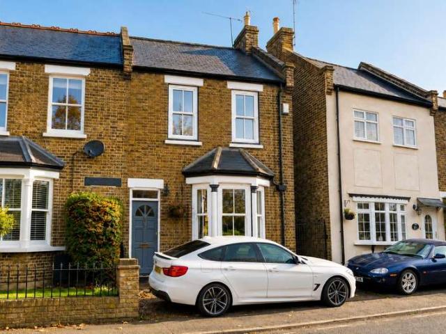 3 Bedroom Semi Detached House