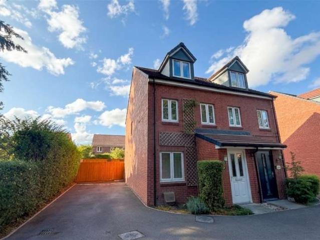3 Bedroom Semi Detached House