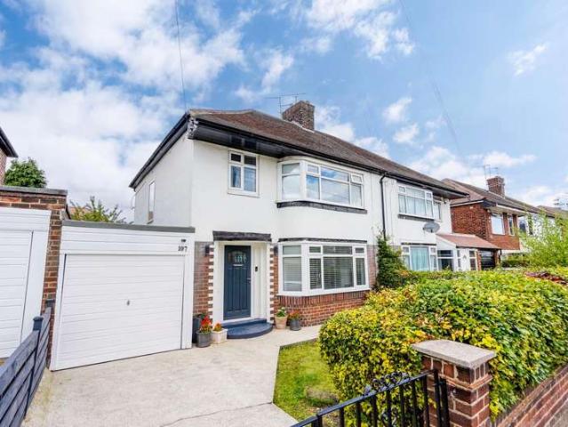 3 Bedroom Semi Detached House